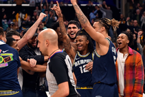 Nba Morant Scores Career High 52 Including Dunk Buzzer Beater Nets Thrashed Raptors