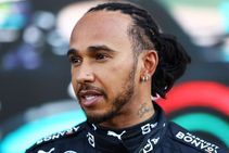 Hamilton Not Expecting Early Wins After Mercedes Testing Issues