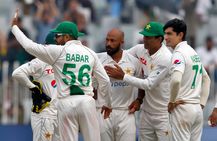 Pakistan Vs Australia We Will Go For Result In Decisive 3rd Test Says Saqlain Mushtaq