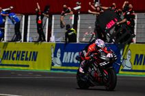 Argentina Gp Emotional First Win For Aleix Espargaro And Aprilia