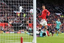 Manchester United 1 1 Leicester City Var Spares Red Devils Blushes But Top Four Hopes Still Dented