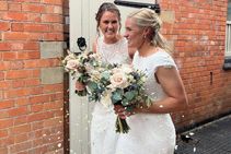 England Cricketers Natalie Sciver Katherine Brunt Tie The Knot