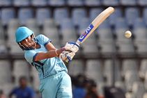 Supernovas Beat Velocity By 4 Runs To Win Women S T20 Challenge