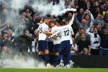 Tottenham 3 0 Arsenal Champions League Race Alive 10 Man Rivals