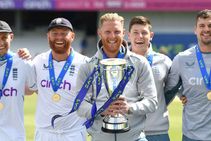 Root Having Such Fun As Stokes Salutes Pretty Special Start