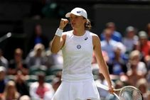 Wimbledon Swiatek Survives Scare After Being Taken To Three Sets By Lucky Loser Kerkhove