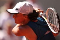 French Open Swiatek Crushes Kasatkina To Reach Roland Garros Final