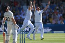 Deluge Of Wickets Turn Third Test In England S Favour As New Zealand Wilt After Rain Delay