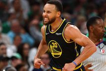 Stephen Curry Explodes For 43 Points In The Warriors Must Win Game 4 Victory