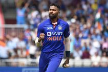 India Vs England 3rd Odi Updates Hardik Pandya Leads The Attack As Visitors Bowl Hosts Out For 