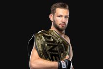 One 159 Results De Ridder Defends Middleweight World Title Todd Becomes Interim Atomweight Champ