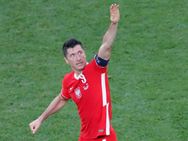 It S Done Bayern Ceo Oliver Kahn Confirms Agreement With Barcelona For Robert Lewandowski