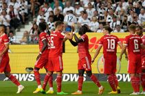 Fc Bayern Beat Eintracht Frankfurt 6 1 Bundesliga Opener Report