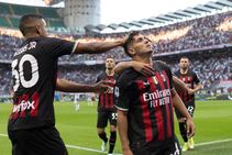 Serie A Milan 4 2 Udinese Rossoneri Recover From Early Setback To Seal Opening Day Win