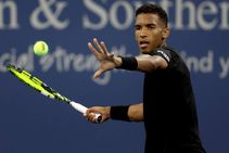 Auger Aliassime Outlasts Sinner Advance Western Southern Open Quarter Final