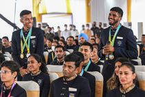 Indian Olympic Association Felicitates Cwg Medal Winners Presents Cash Awards
