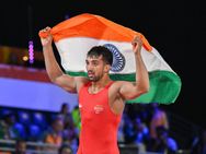 Cwg 2022 Indian Wrestlers Continue To Dominate As Ravi Kumar Vinesh Phogat Naveen Bag Gold