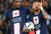 Paris Saint Germain Monaco Neymar Penalty Saves Point