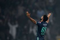 Pakistan Beat England Five Runs Lahore Take Lead T20i Series