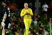 Australia Beat New Zealand Second Odi Zampa Five Wickets