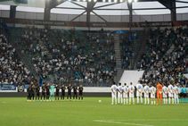 Arsenal Pay Tribute Queen Opening Europa League Win Zurich