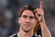 Dusan Vlahovic Free Kick Gives Juventus 2 0 Serie A Win Over Spezia