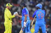 India Vs Australia 2nd T20i List Of Award Winners Man Of The Match Scoreboard Post Match Highlights