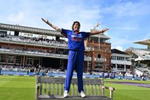 Watch Harmanpreet In Tears As Jhulan Goswami Receives Guard Of Honour From England And India In Far