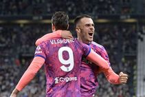 Serie A Juventus Bologna Bianconeri Sweep Aside Visitors To Ease Pressure On Allegri