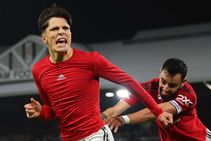 Premier League Fulham 1 2 Manchester United Super Sub Garnacho Hands Red Devils Dramatic Win