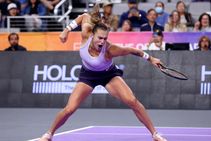 Aryna Sabalenka Through Wta Finals Decider Defeating Iga Swiatek