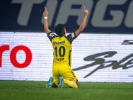 Isl Jamshedpur Fc Vs Hyderabad Fc Highlights Defending Champs Go Seven Points Clear To The Top Of