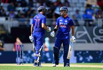 India Vs New Zealand 1st Odi Dhawan Gill Shreyas Sundar Power Men In Blue Past 