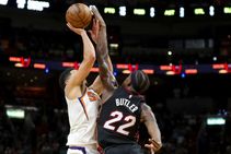 Nba Jimmy Butler Jayson Tatum Deliver Game Winning Defensive Performances For The Heat And Celtics