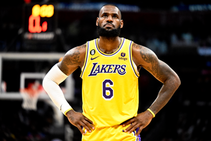 Nba Lebron Injury Lakers Slump Fourth Straight Double Digit Defeat Jazz Continue Surprise Start