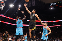 Curry Scores 50 Suns Consign Warriors Eighth Straight Road Loss Celtics Win Eighth Row