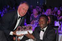Pele Brazil Death Geoff Hurst England Tribute