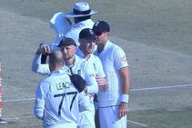 Pakistan Vs England Joe Root Rubs The Ball On Jack Leach S Head To Polish It Using Sweat Watch