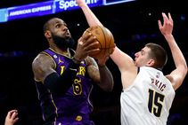 Los Angeles Lakers Star Anthony Davis Has X Rays On Right Foot