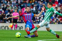 Xavi And Jordi Alba Hails Sergio Busquets Following The Midfielder S Retirement