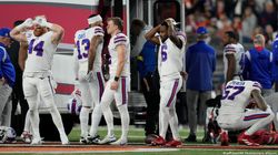 Nfl Bills Hamlin Awake Communicating Doctors Say