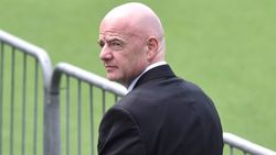 Infantino Dismayed Over Criticism Of Selfie At Pele Wake
