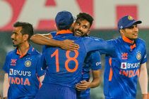 Icc Odi Rankings Mohammed Siraj Jumps 15 Places To Climb To Third Virat Kohli Jumps To Fourth