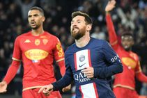 Paris Saint Germain 2 0 Angers World Cup Hero Lionel Messi Scores On Return To Domestic Action