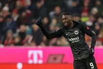 Fc Bayern Bundesliga Lead Cut One Point Held Eintracht Frankfurt