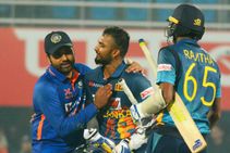 Rohit Sharma Withdraws Appeal After Mohammed Shami Runs Out Dasun Shanaka At Non Striker S End