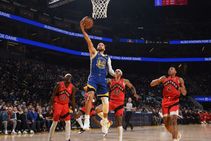 Stephen Curry Klay Thompson Star Warriors Move West Giannis Powers Bucks Past Pacers