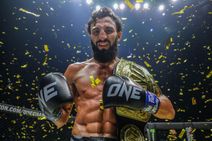 One Fight Night 6 Allazov Dethrones Featherweight King Superbon Superlek Takes Home Flyweight Gold