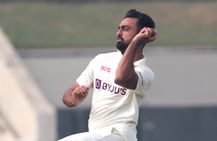 Ranji Trophy 2022 23 Unadkat Claims First Ever First Over Hattrick Saurashtra Delhi