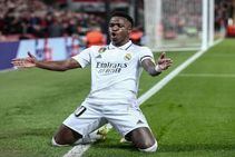 Real Madrid Beat Liverpool 5 2 Champions League Round Of 16 First Leg